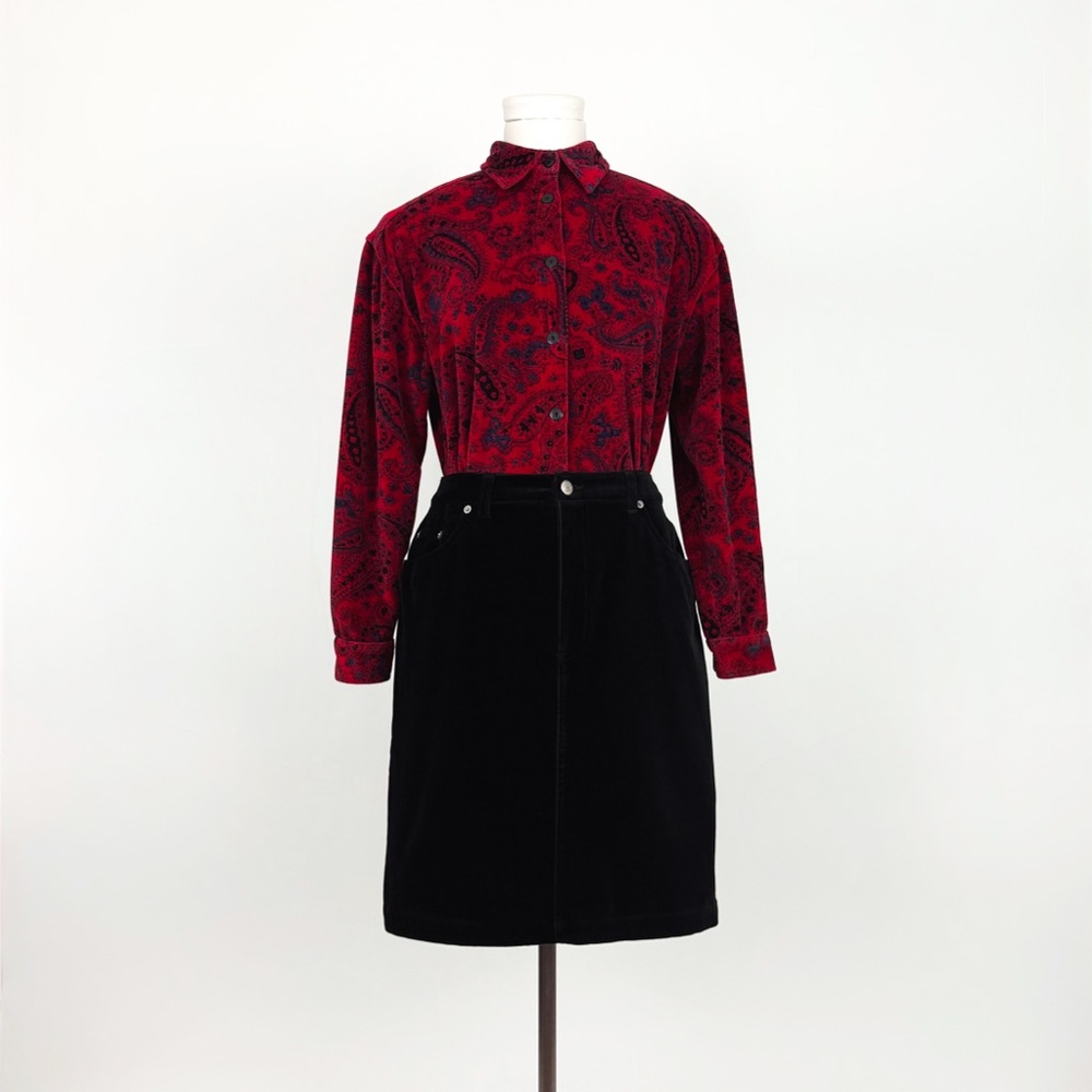 Vintage 90’s GAP Velvet 5-Pocket Mini Skirt in Black | Size M
